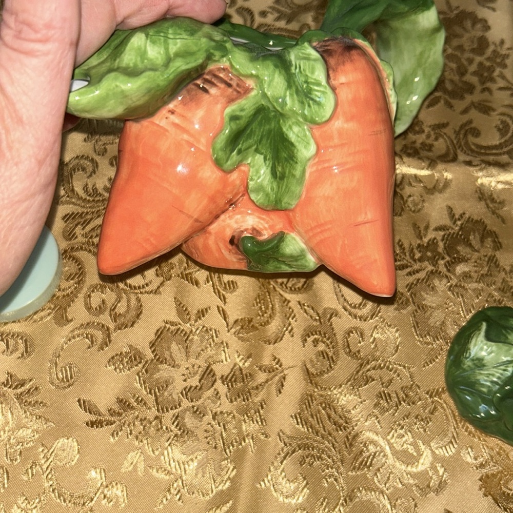 VintageTeapot Hand Painted Carrots 🥕 Teapots so Beautiful - Picture 4 of 13